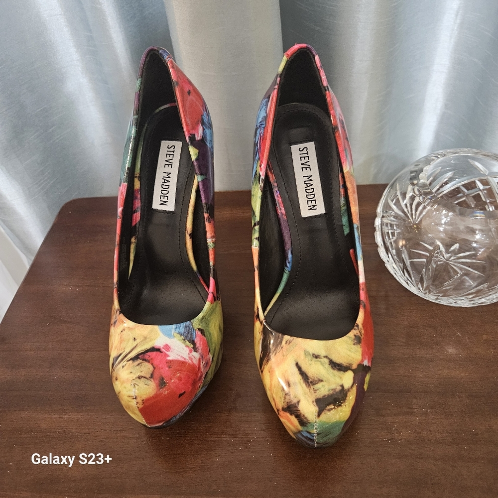 6", 61/2, Steve Madden stilettos